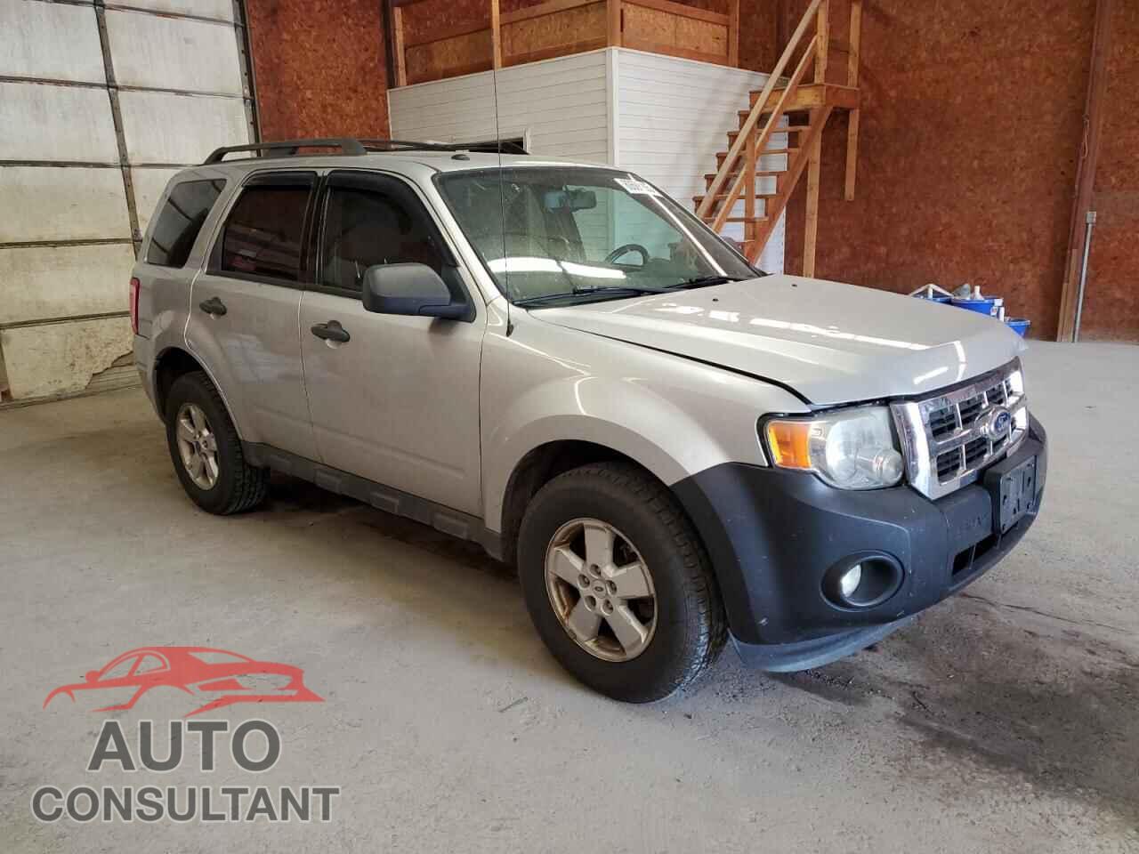 FORD ESCAPE 2010 - 1FMCU9DG5AKD09056