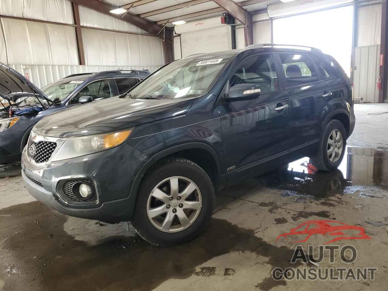 KIA SORENTO 2011 - 5XYKTCA18BG113295
