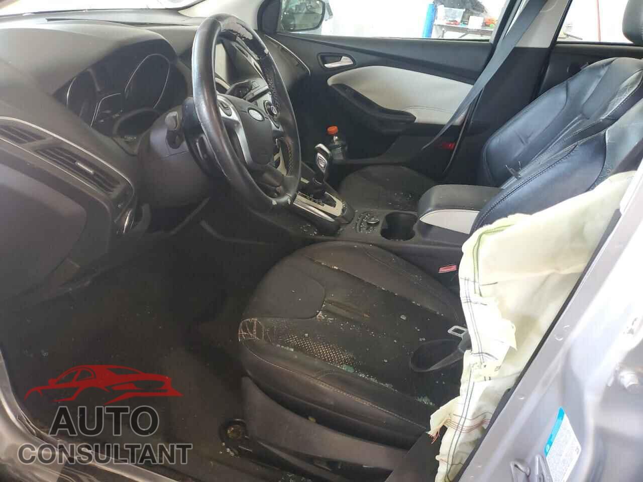 FORD FOCUS 2012 - 1FAHP3J21CL187807