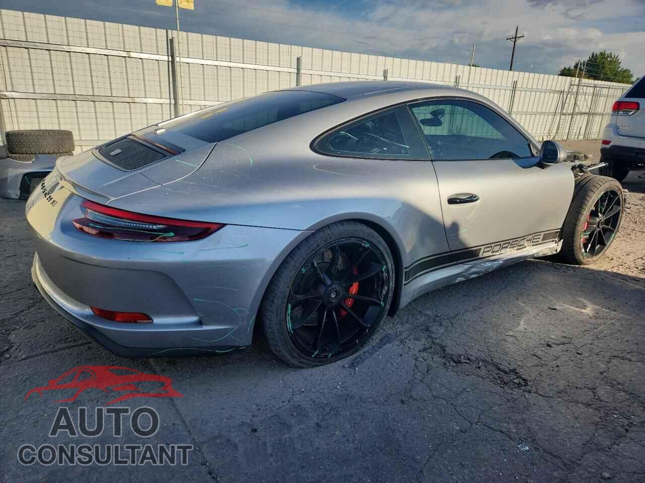 PORSCHE 911 2018 - WP0AC2A97JS176344