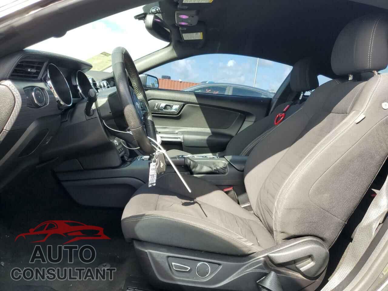 FORD MUSTANG 2017 - 1FA6P8CF0H5255904