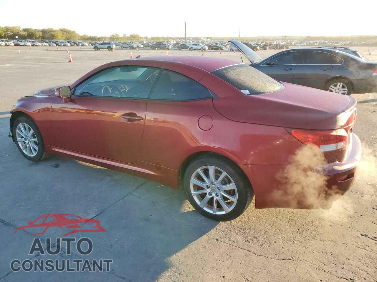 LEXUS IS 2014 - JTHFF2C22E2529414