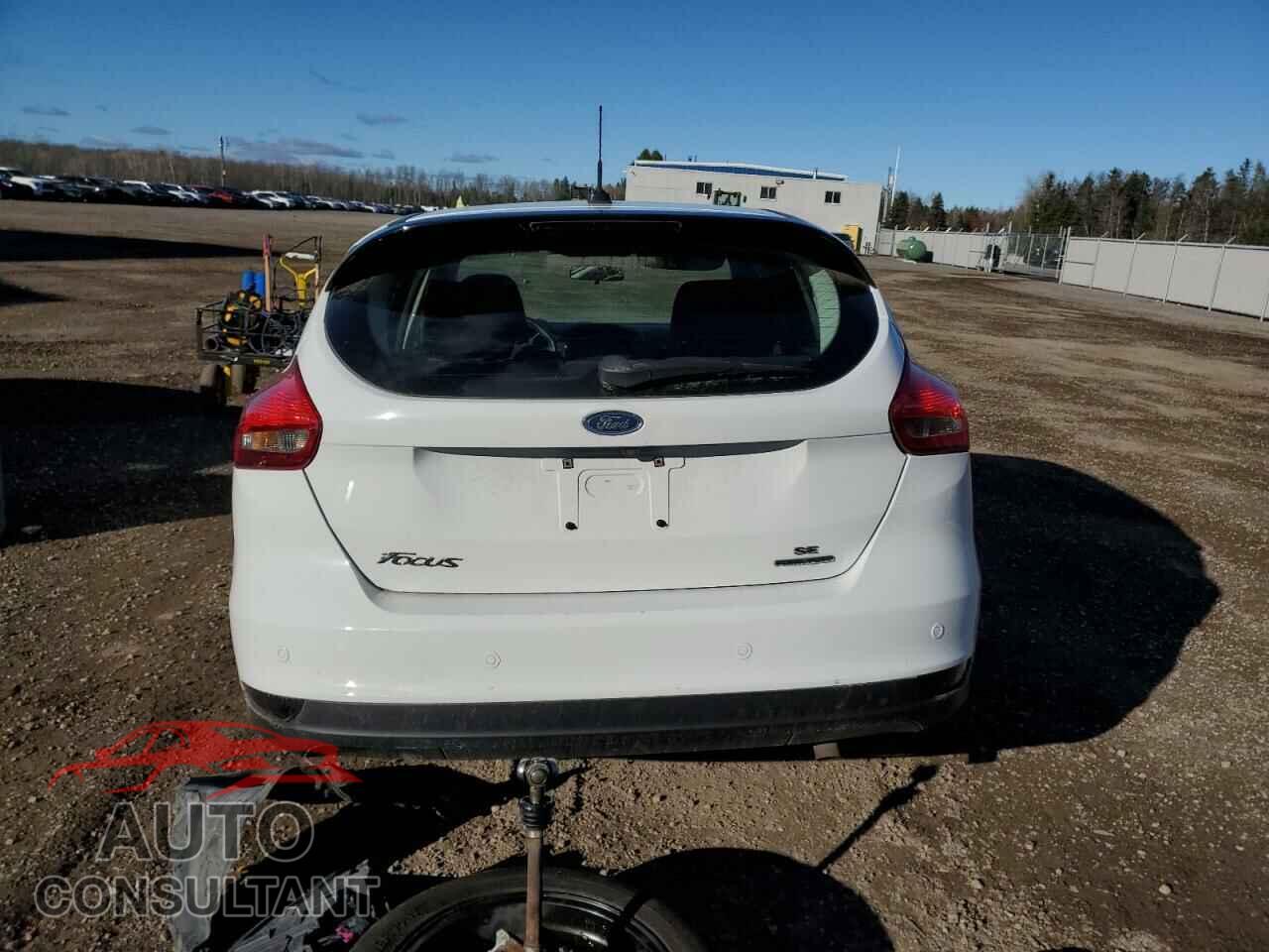 FORD FOCUS 2016 - 1FADP3K26GL381011