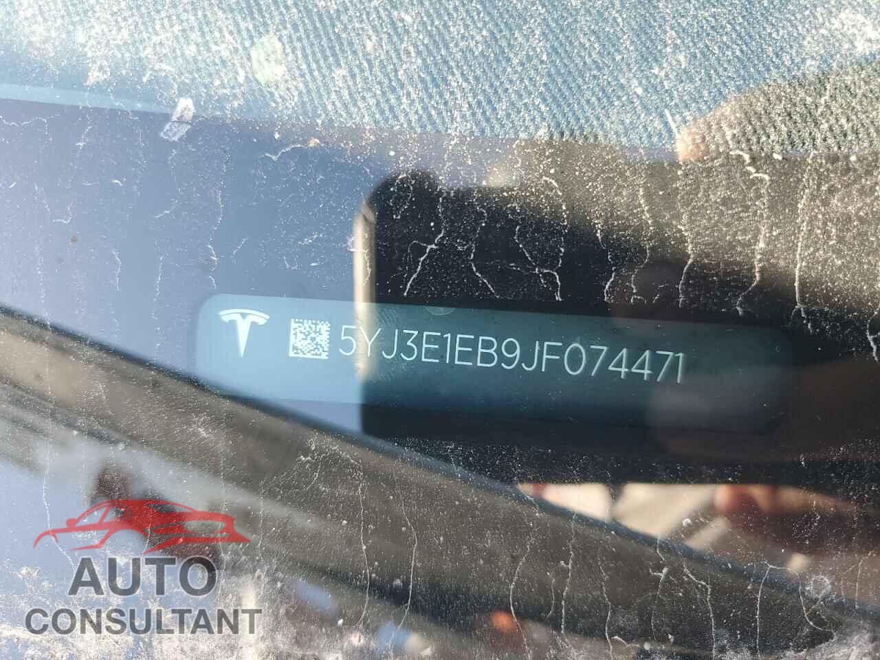 TESLA MODEL 3 2018 - 5YJ3E1EB9JF074471