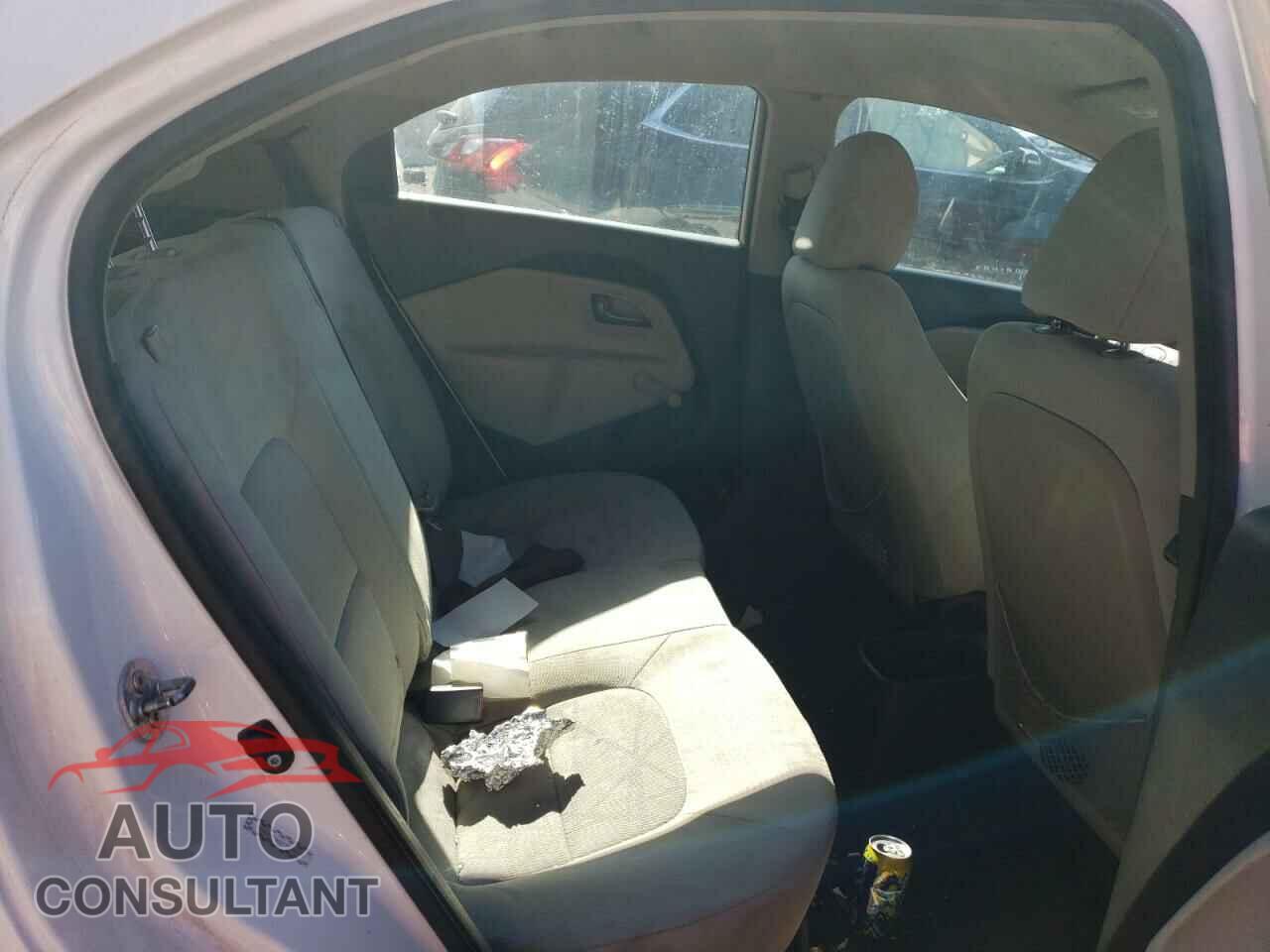 KIA RIO 2013 - KNADM5A35D6235585