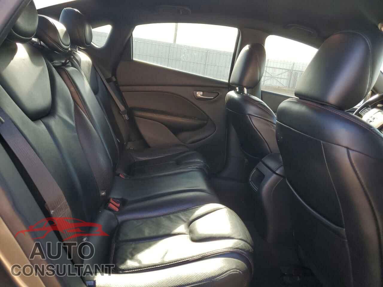 DODGE DART 2013 - 1C3CDFCB1DD329682