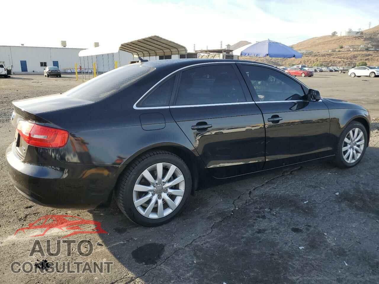 AUDI A4 2013 - WAUBFAFL9DN039643