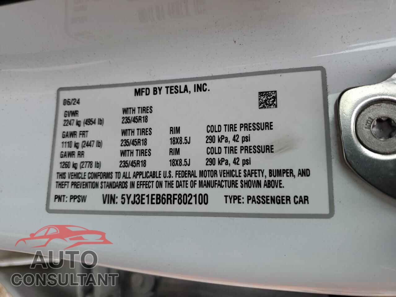 TESLA MODEL 3 2024 - 5YJ3E1EB6RF802100