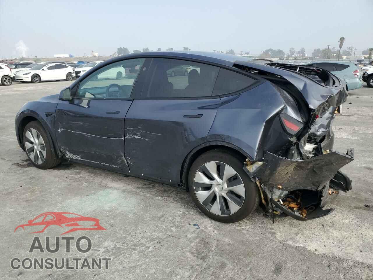 TESLA MODEL Y 2023 - 7SAYGDED2PF965636