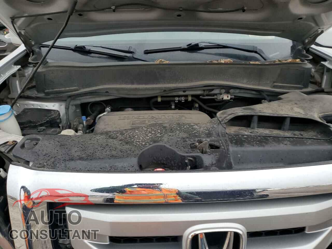 HONDA PILOT 2011 - 5FNYF4H74BB105672