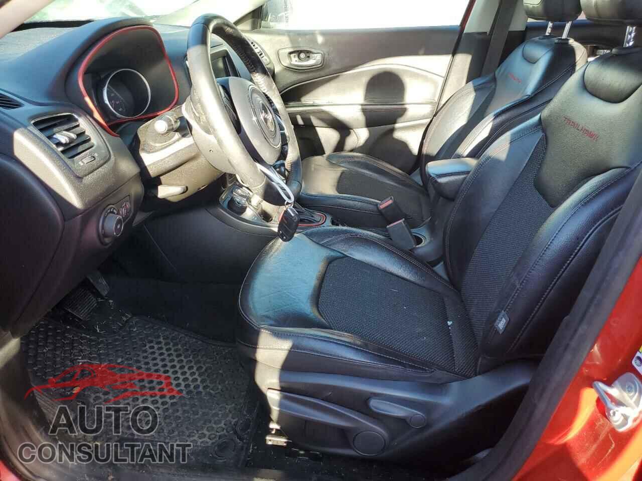 JEEP COMPASS 2018 - 3C4NJDDB3JT451692