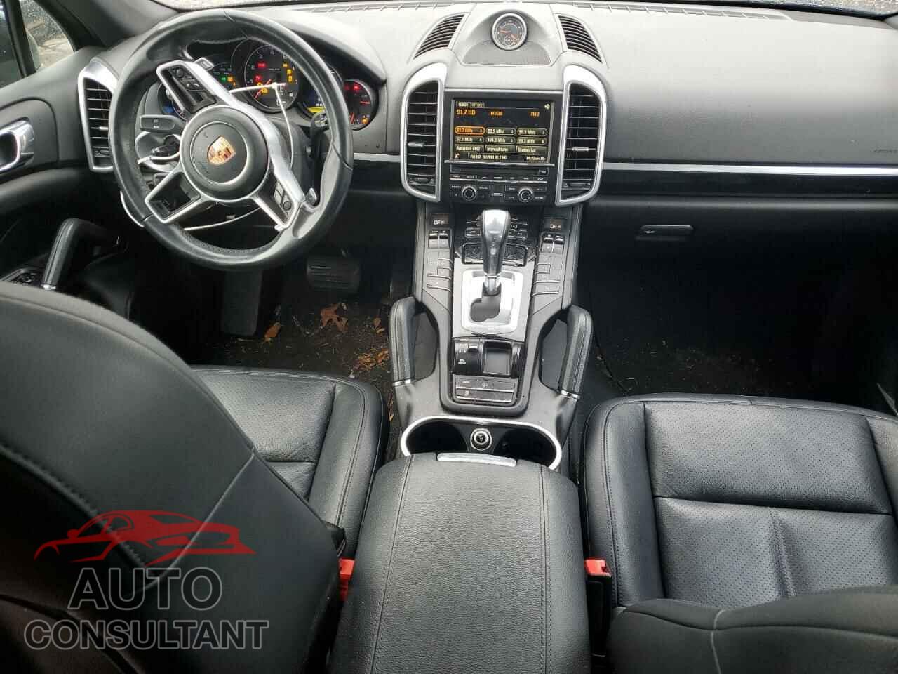 PORSCHE CAYENNE 2016 - WP1AA2A23GKA15375