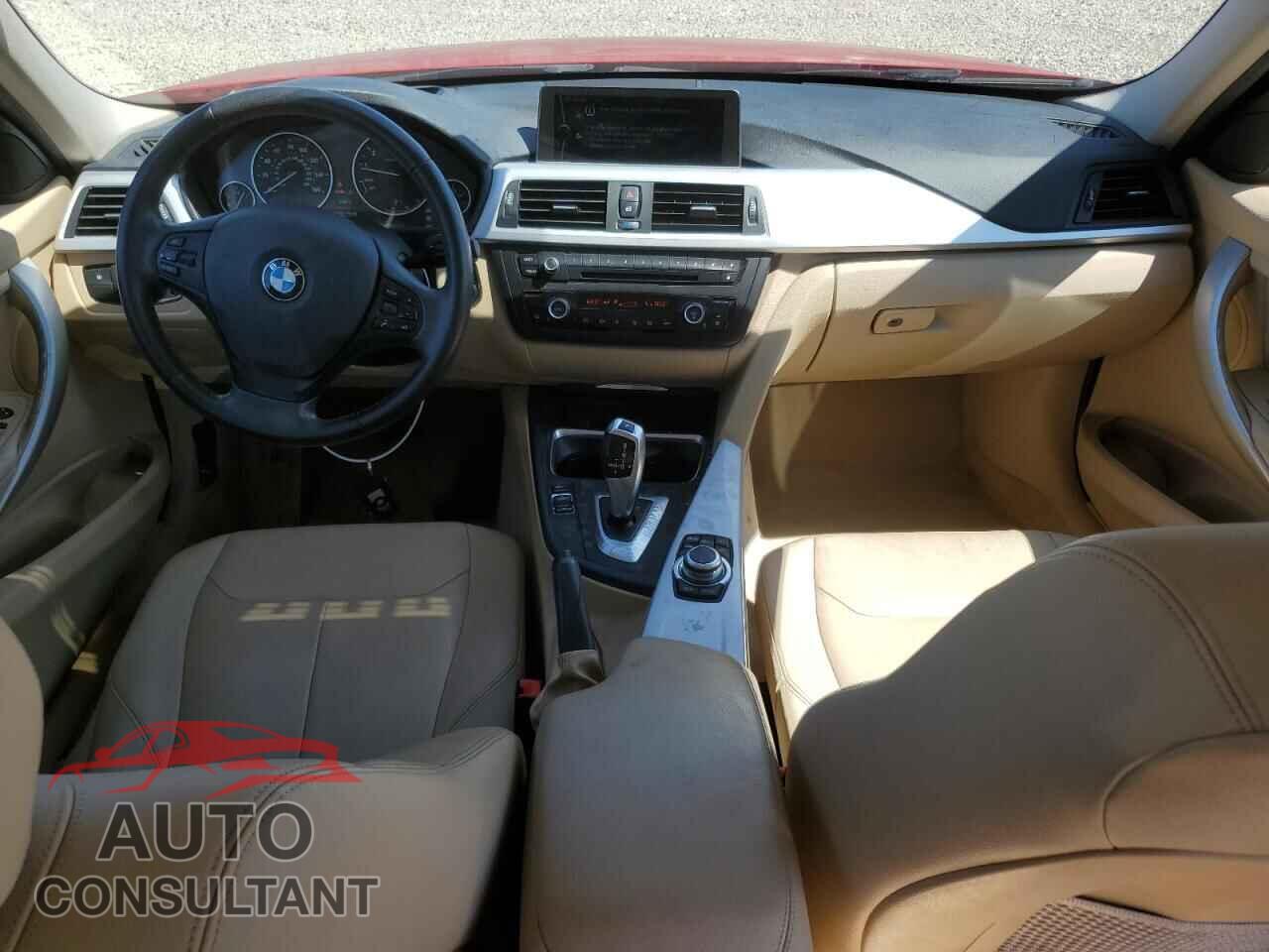 BMW 3 SERIES 2012 - WBA3C1C57CF433041