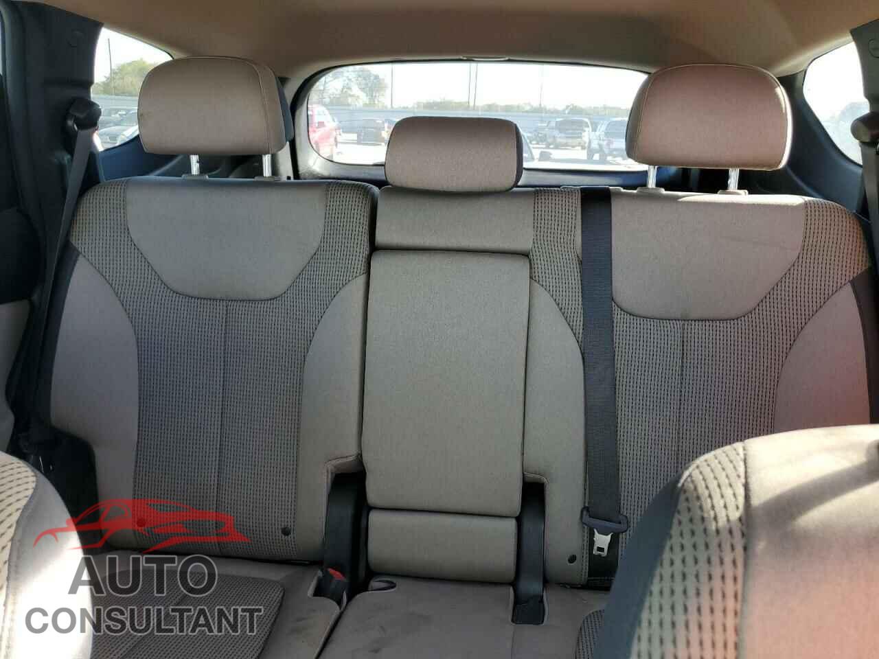 HYUNDAI SANTA FE 2023 - 5NMS14AJ5PH608238