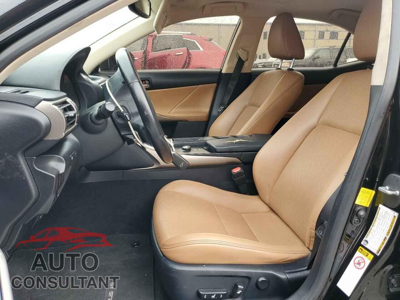 LEXUS IS 2015 - JTHBF1D22F5065015