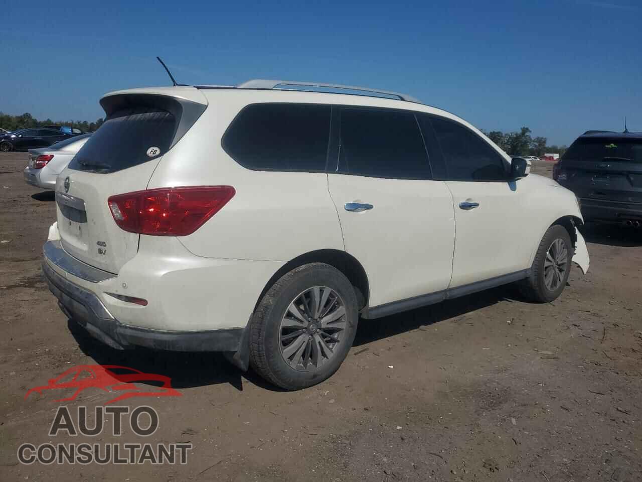 NISSAN PATHFINDER 2017 - 5N1DR2MM9HC679675