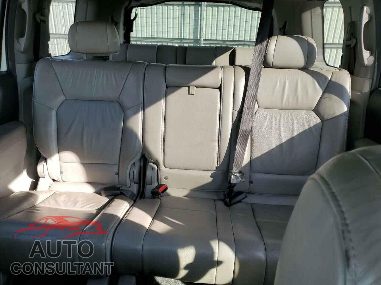 HONDA PILOT 2011 - 5FNYF4H55BB067013