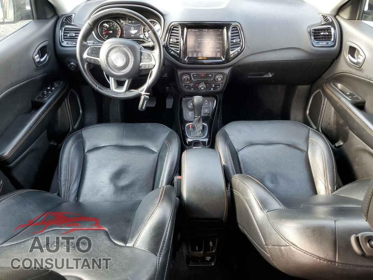 JEEP COMPASS 2020 - 3C4NJDCB4LT127347