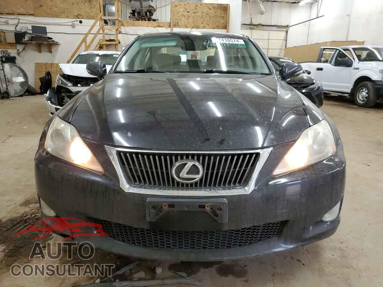 LEXUS IS 2010 - JTHCF5C27A2033653