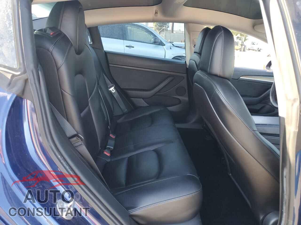 TESLA MODEL 3 2021 - 5YJ3E1EB3MF993127