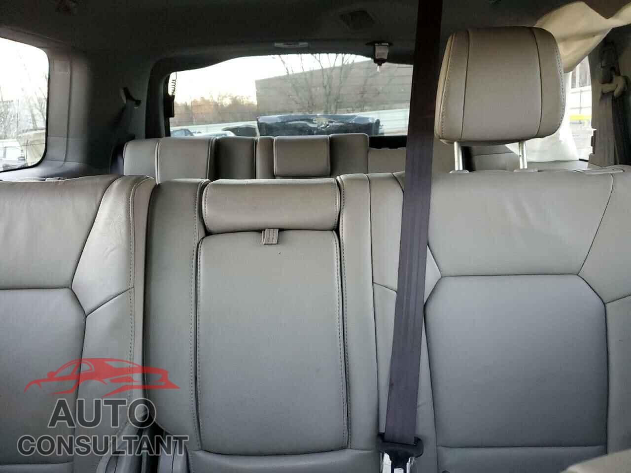 HONDA PILOT 2012 - 5FNYF4H50CB076316