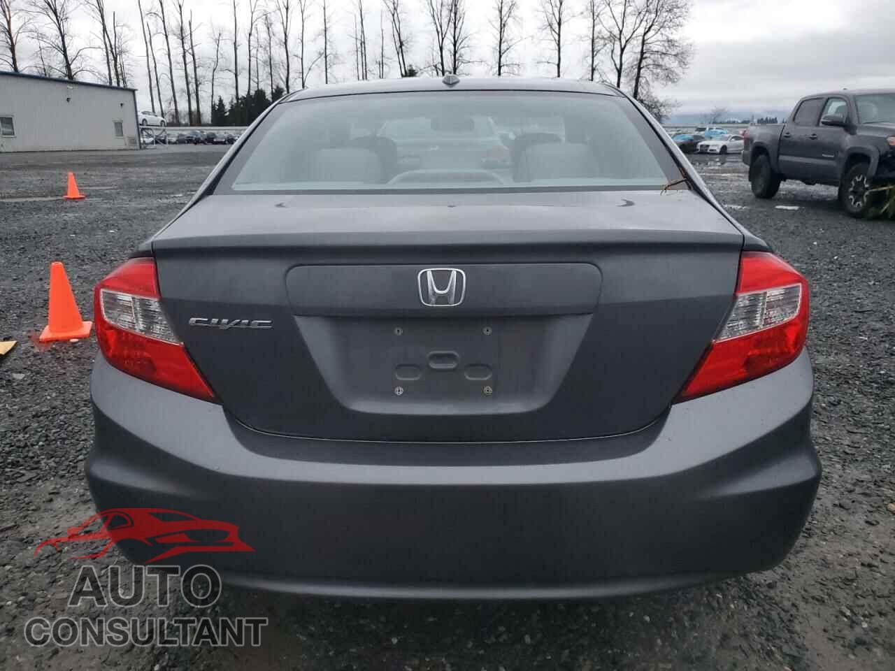 HONDA CIVIC 2012 - 2HGFB2F96CH556417