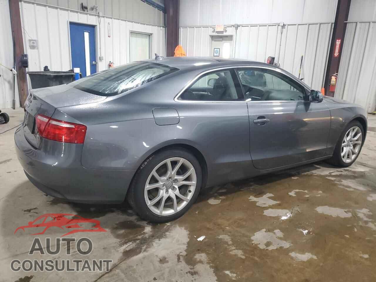 AUDI A5 2012 - WAUGFAFR4CA003195