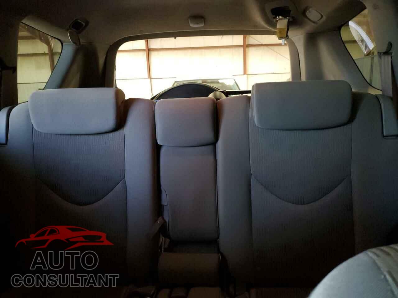 TOYOTA RAV4 2010 - JTMBF4DV1AD034916