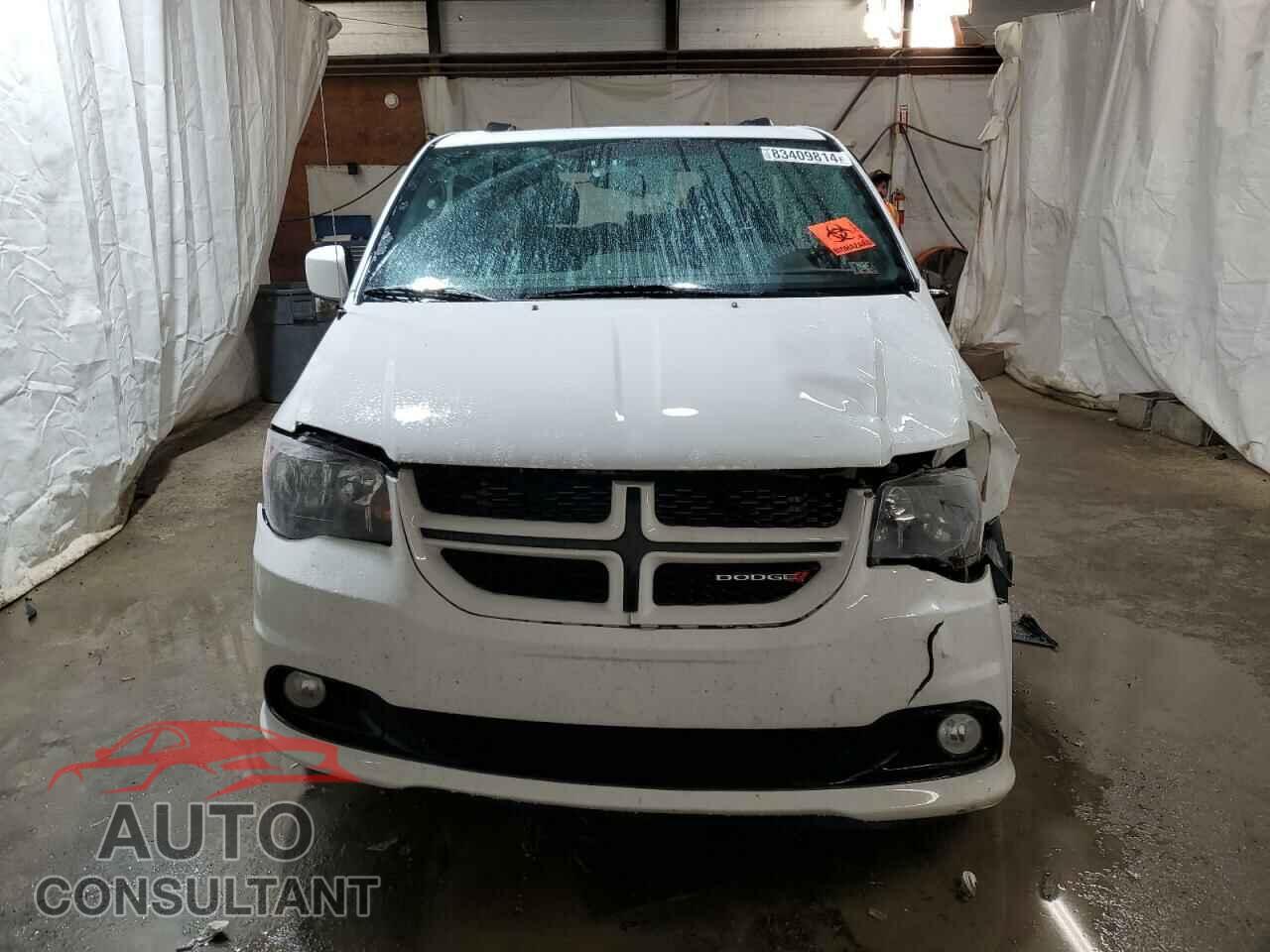 DODGE CARAVAN 2018 - 2C4RDGEG0JR223897