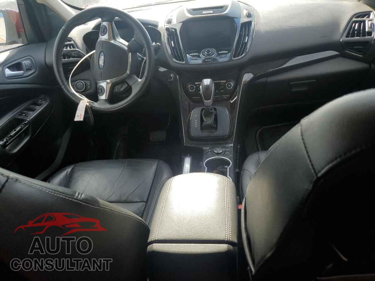 FORD ESCAPE 2015 - 1FMCU9J96FUC39486
