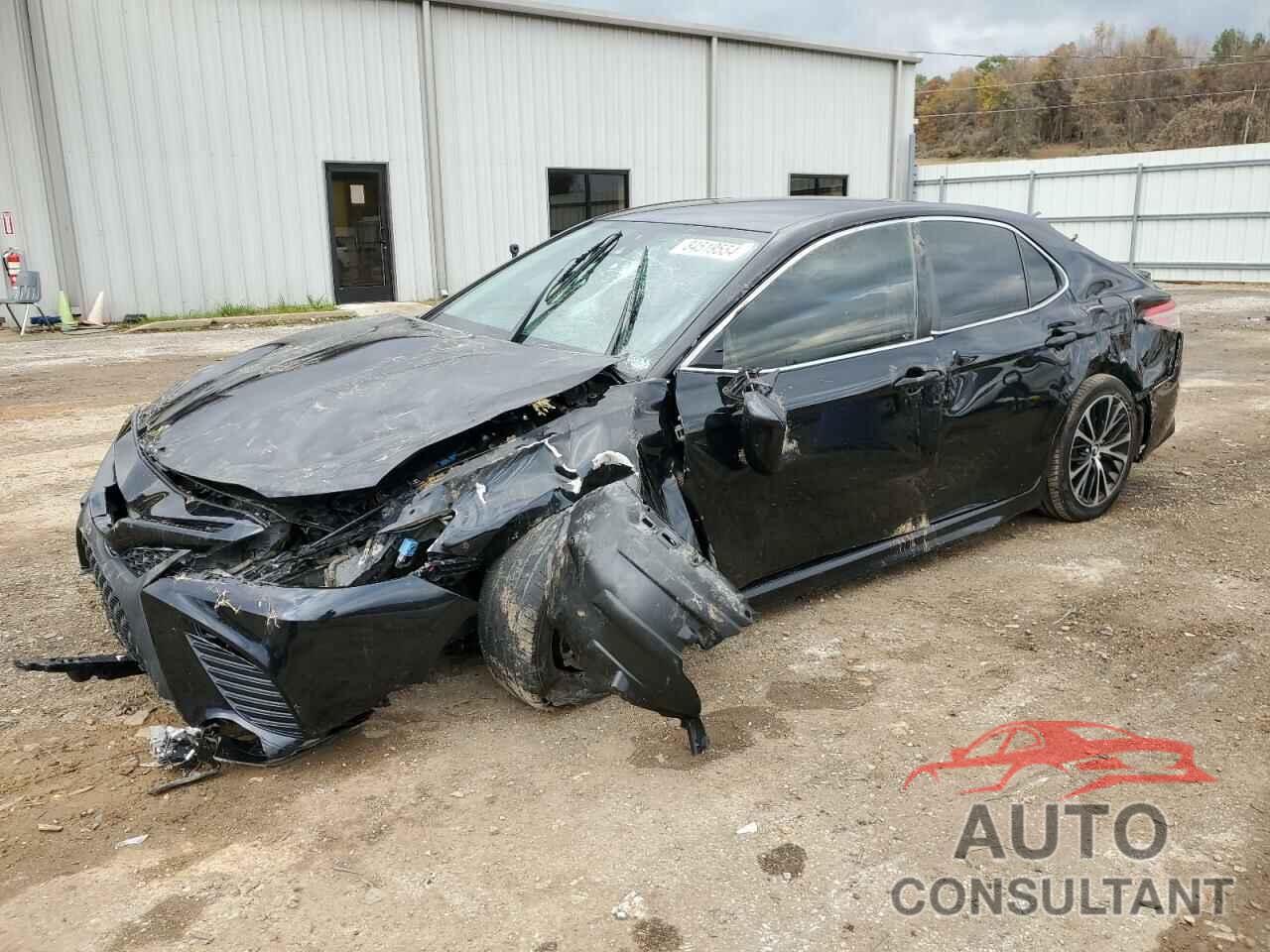 TOYOTA CAMRY 2018 - JTNB11HK0J3004885
