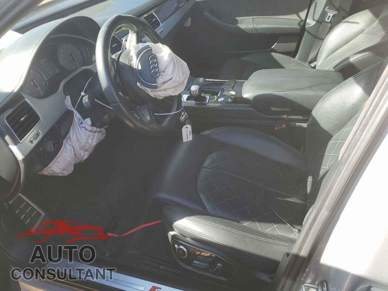 AUDI S8 2013 - WAUD2AFD6DN032694