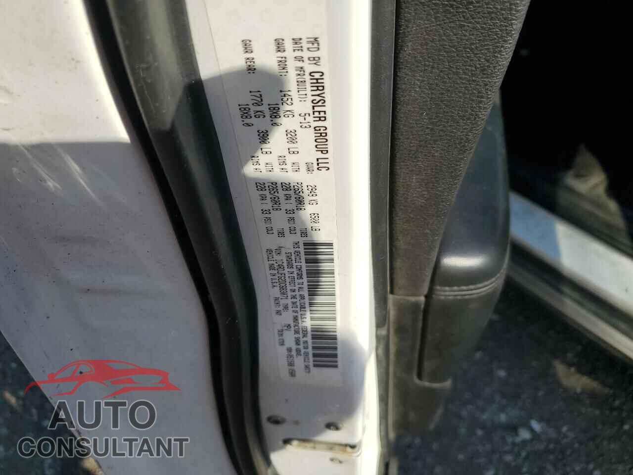 DODGE DURANGO 2013 - 1C4RDJFG2DC683071