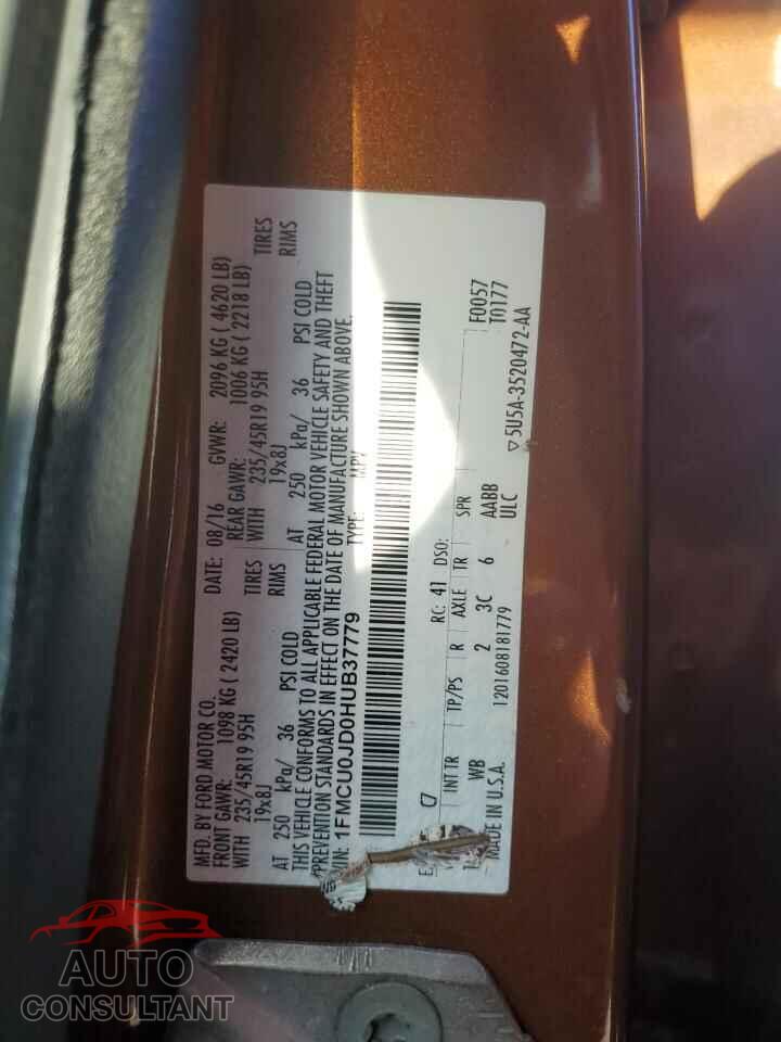 FORD ESCAPE 2017 - 1FMCU0JD0HUB37779