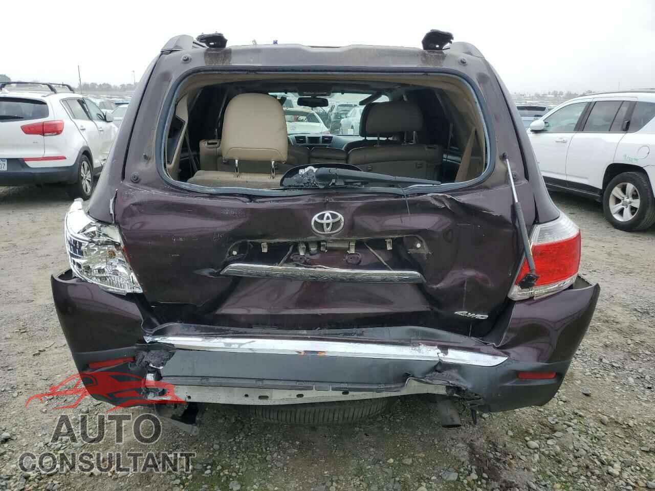 TOYOTA HIGHLANDER 2013 - 5TDBK3EH1DS218132