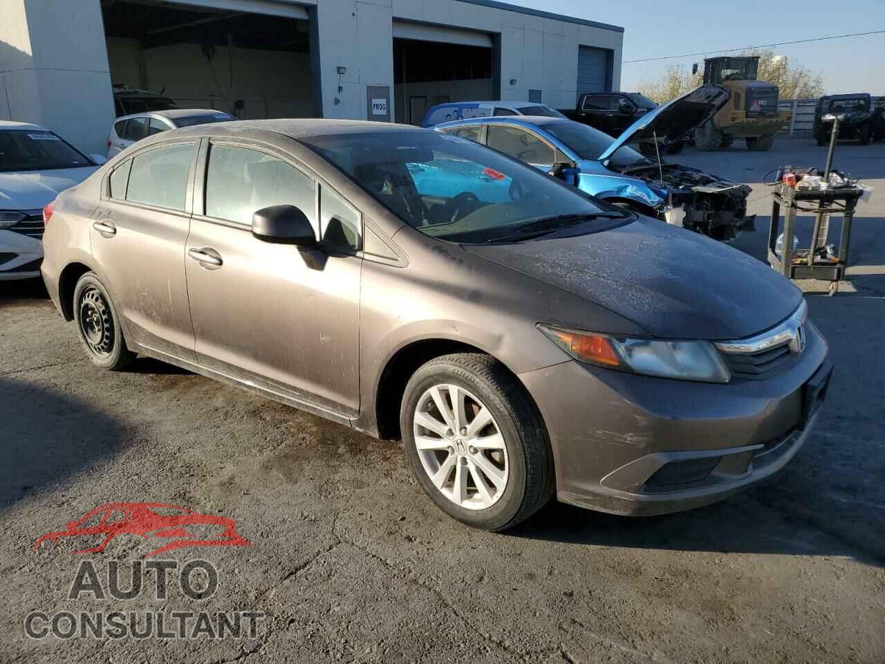 HONDA CIVIC 2012 - 2HGFB2F82CH589387