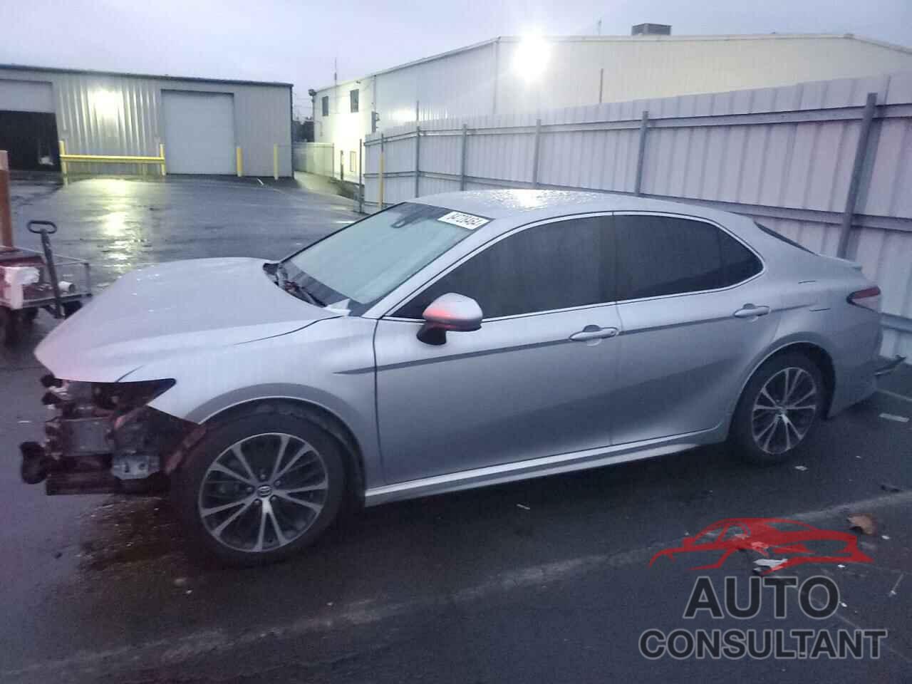 TOYOTA CAMRY 2018 - 4T1B11HKXJU082455