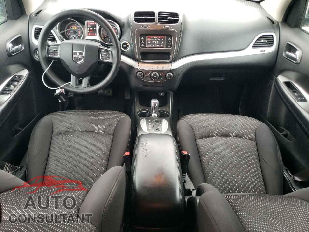 DODGE JOURNEY 2015 - 3C4PDCBG7FT547020