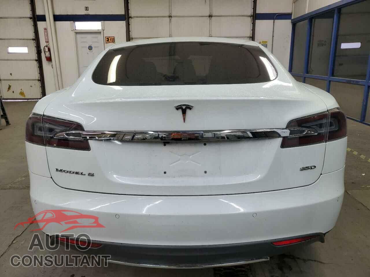 TESLA MODEL S 2015 - 5YJSA1H2XFF080919