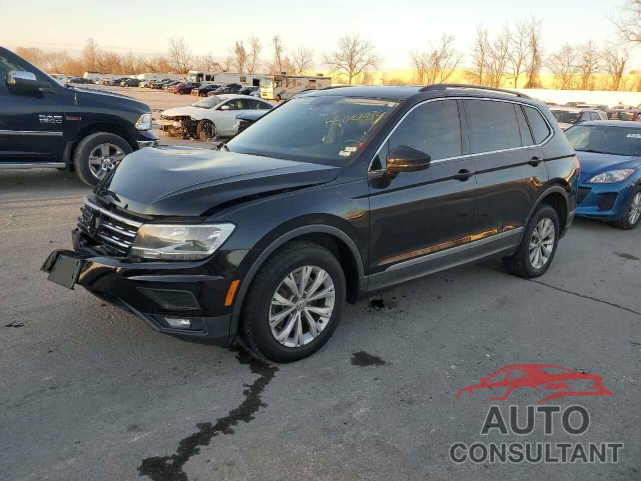 VOLKSWAGEN TIGUAN 2018 - 3VV2B7AXXJM011434