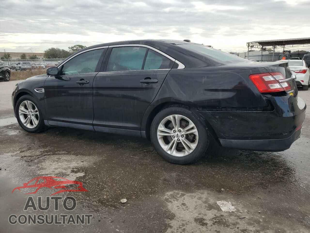 FORD TAURUS 2015 - 1FAHP2E80FG176884