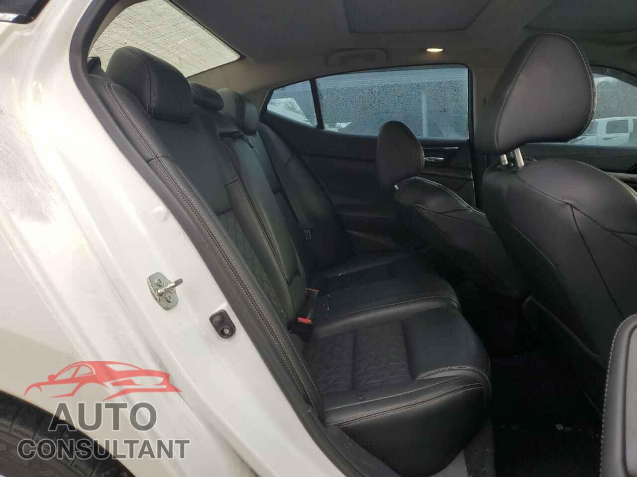 NISSAN MAXIMA 2016 - 1N4AA6AP2GC414282