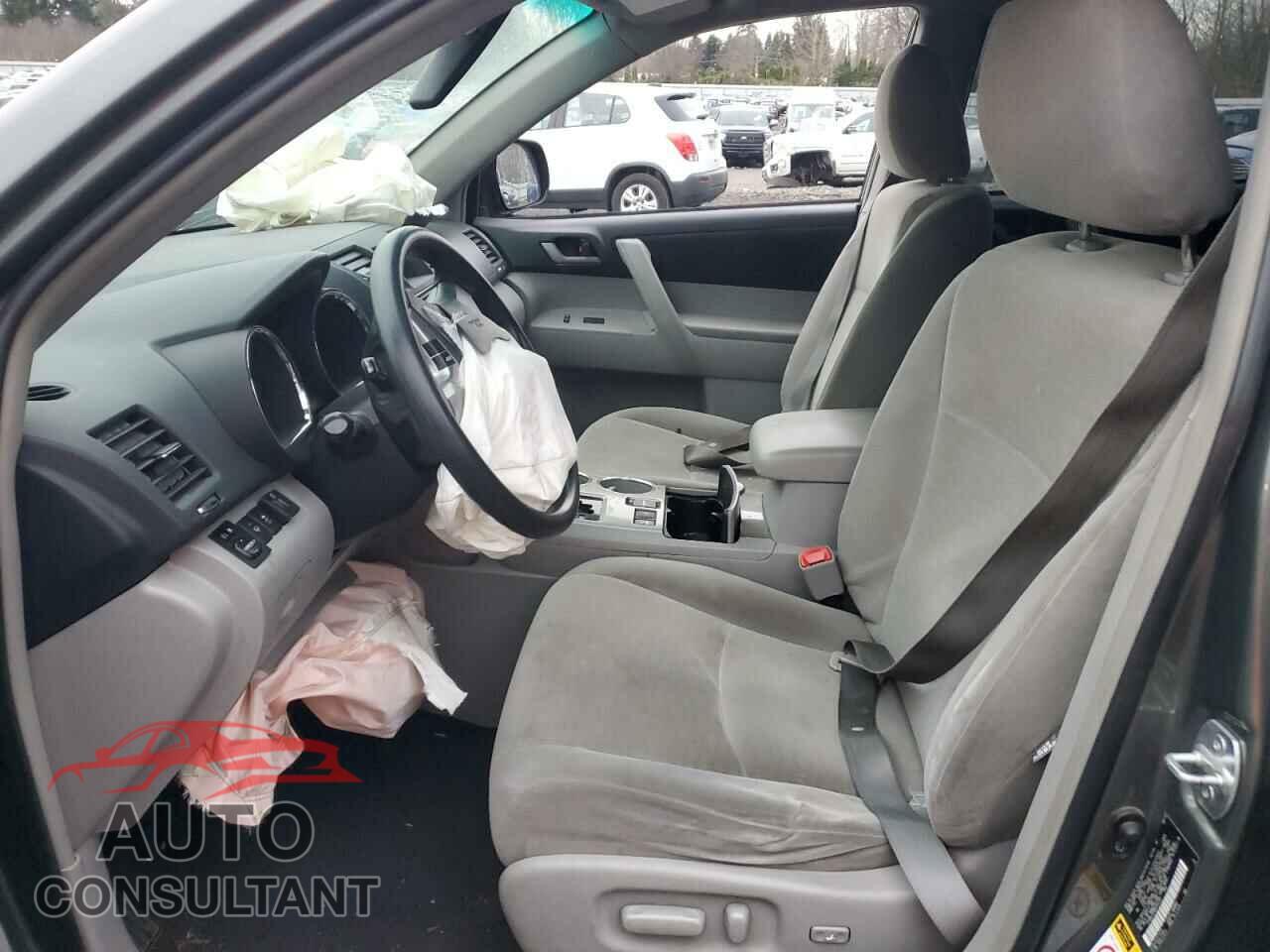 TOYOTA HIGHLANDER 2013 - 5TDBK3EH8DS254707