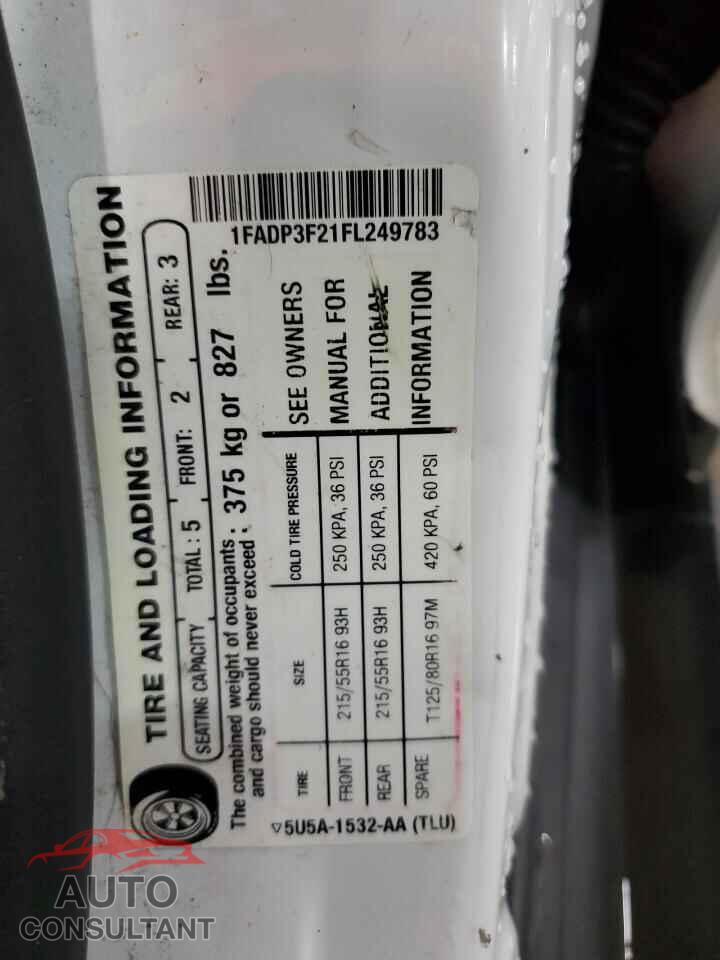 FORD FOCUS 2015 - 1FADP3F21FL249783