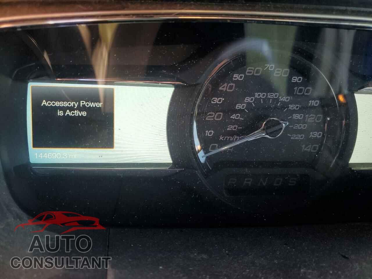 FORD TAURUS 2017 - 1FAHP2E99HG106439