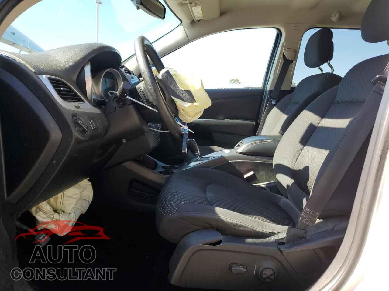 DODGE JOURNEY 2015 - 3C4PDDBG3FT613276