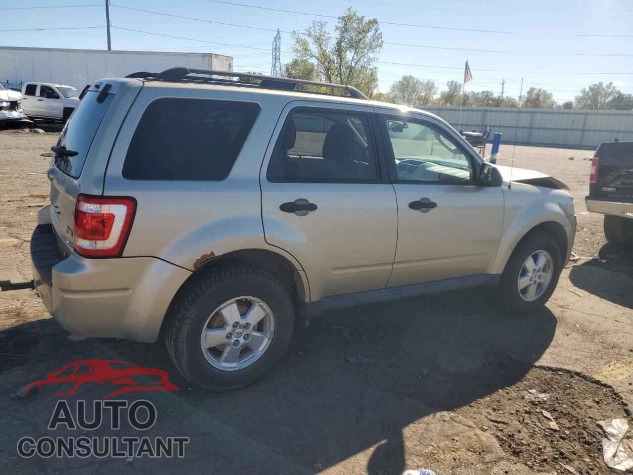 FORD ESCAPE 2010 - 1FMCU0DG9AKD39043