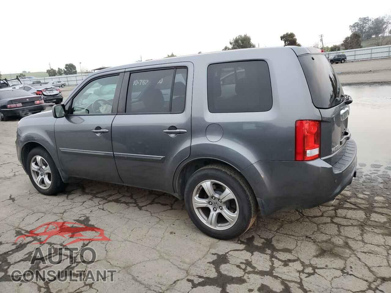 HONDA PILOT 2012 - 5FNYF4H50CB024927