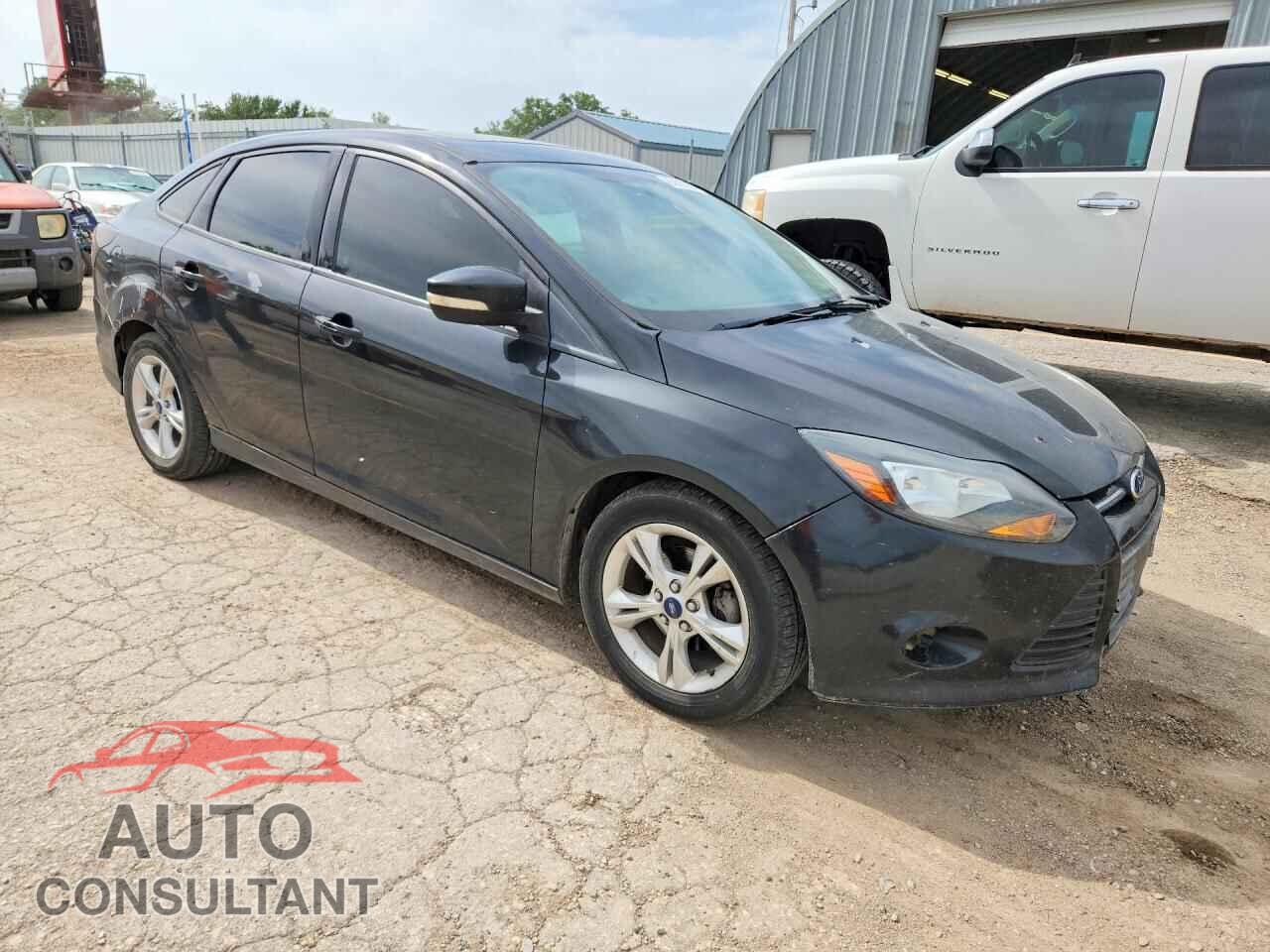 FORD FOCUS 2014 - 1FADP3F28EL300940