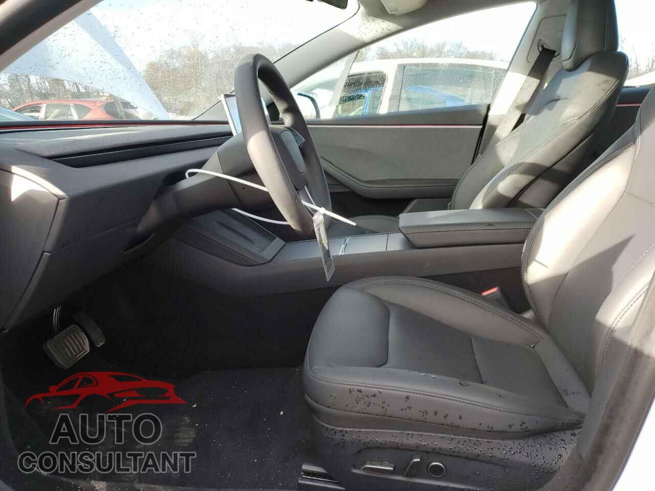 TESLA MODEL 3 2024 - 5YJ3E1EA1RF830801